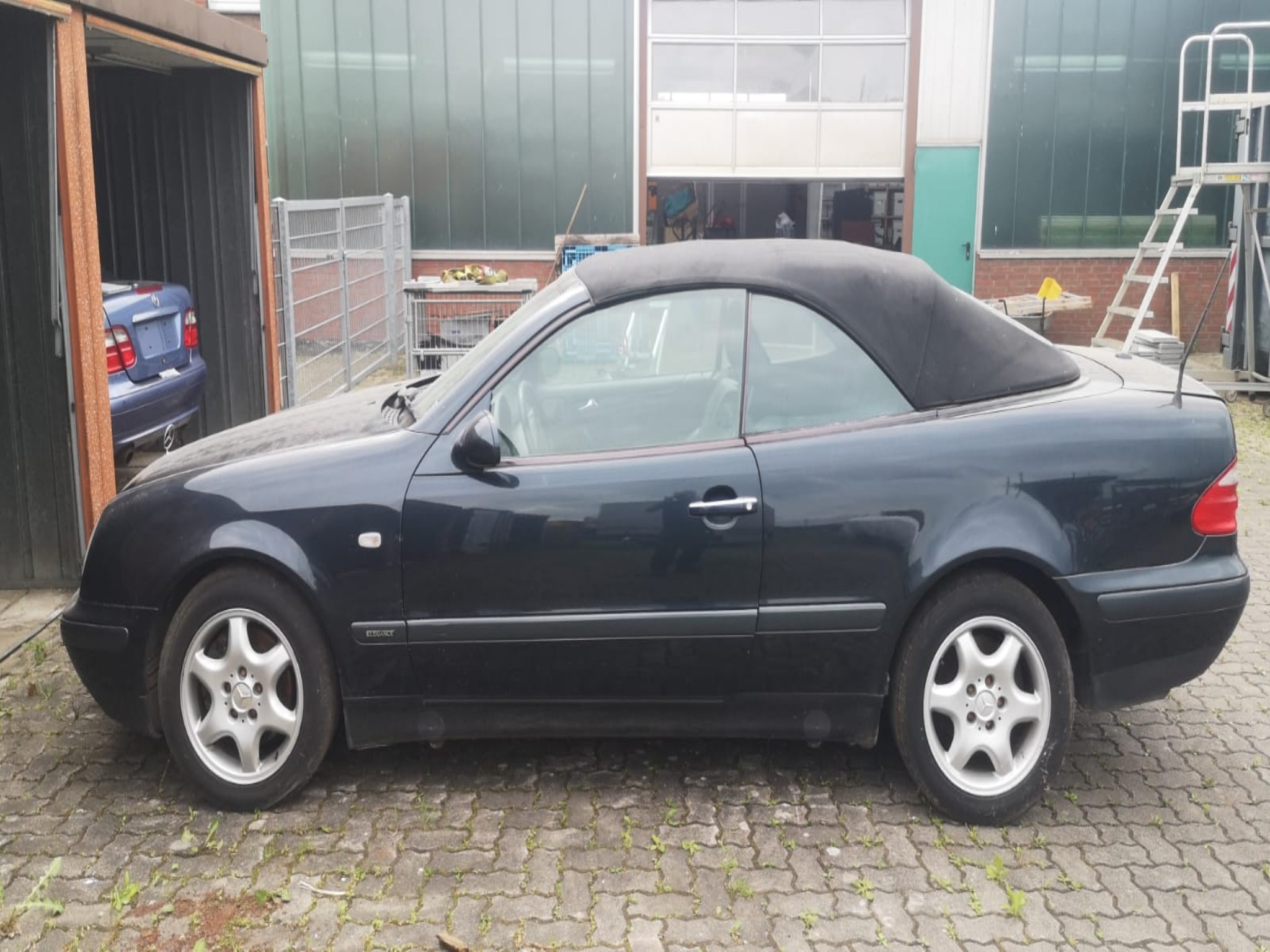 PKW (ex Mercedes Benz CLK 320